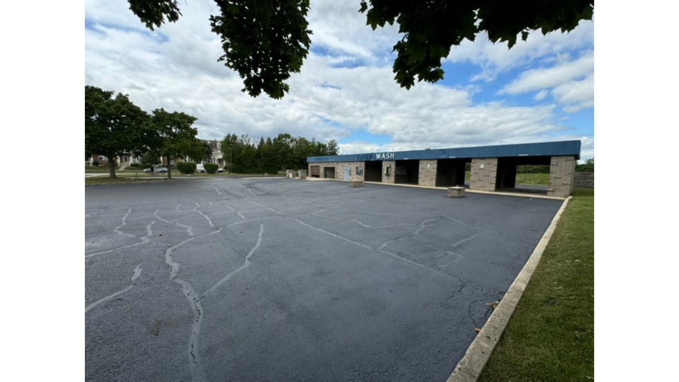 More Photos Of 335 S Prospect Ave, Bartlett Carwash For Sale