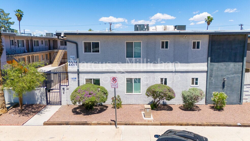 More Photos Of , Las Vegas Multifamily For Sale