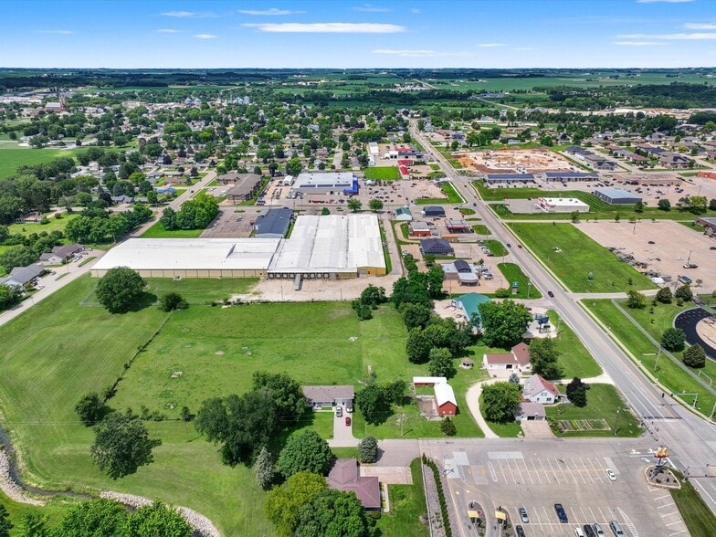 More Photos Of 1430 9th St SE, Dyersville Land For Sale