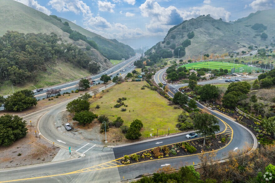 More Photos Of 1 Wilder Rd, Orinda Land For Sale