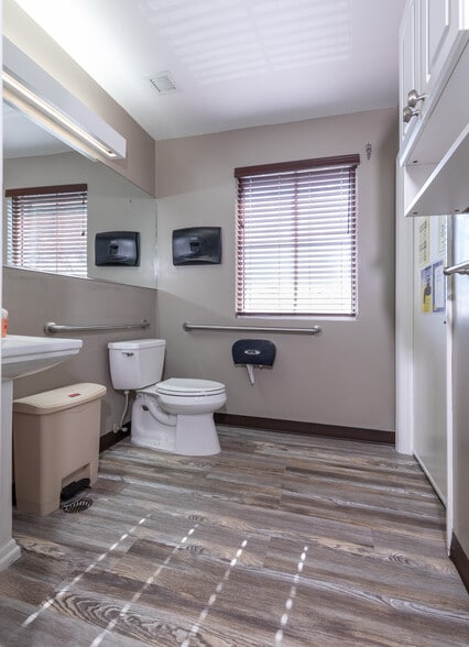 More Photos Of 7765 SW 87th Ave, Miami Medical For Lease