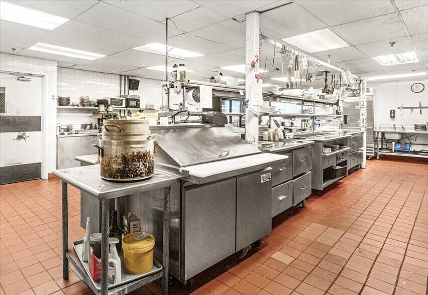 More Photos Of 14548 Pennsylvania Ave, Hagerstown Restaurant For Sale