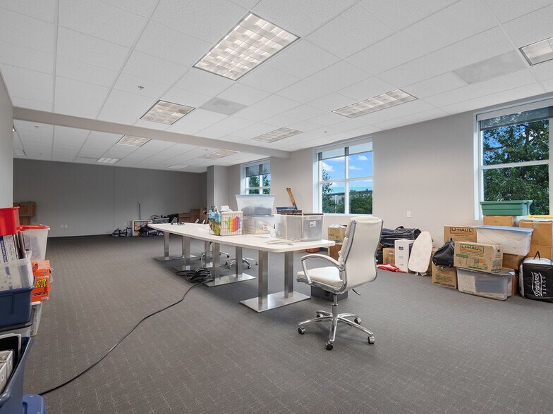 More Photos Of 8900 Research Dr, Irvine Research And Development For Lease