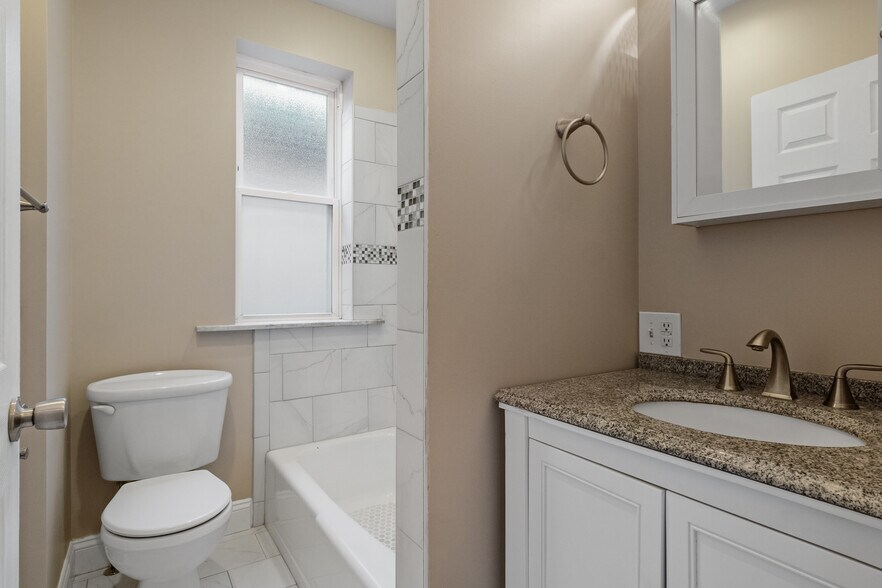 More Photos Of 5007 Goethe Ave, Saint Louis Multifamily For Sale