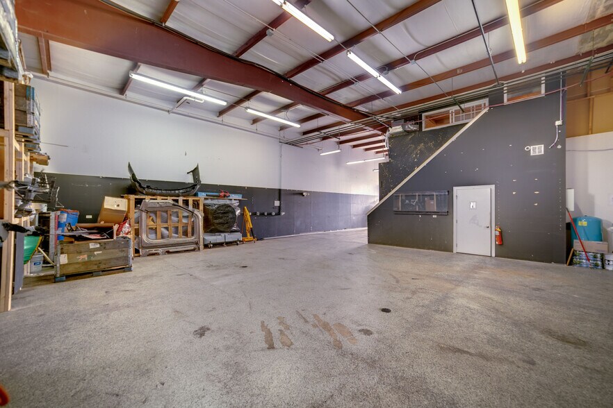 More Photos Of 10212 S Mandel St, Plainfield Warehouse For Sale