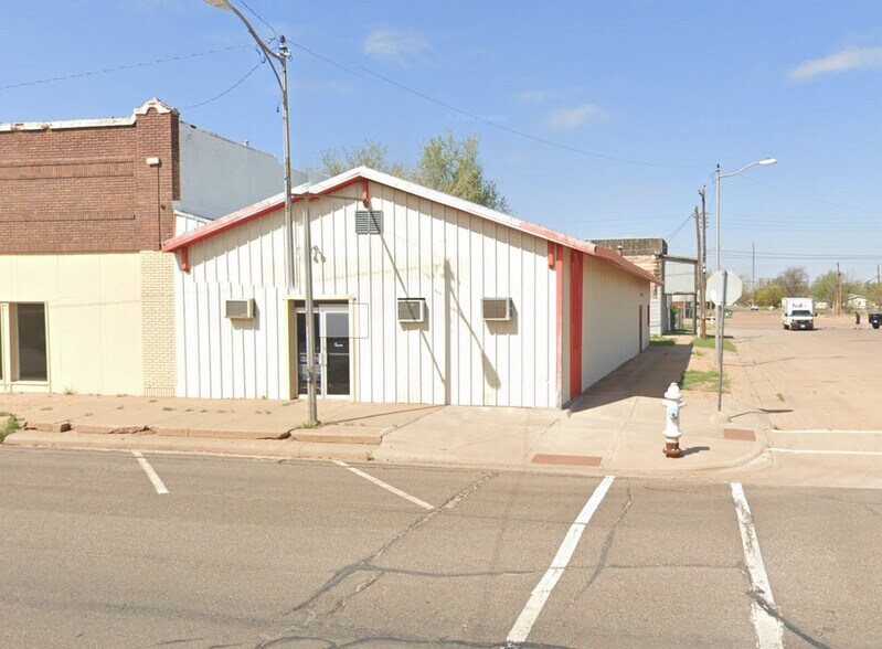 Primary Photo Of 1400 Main St, Vernon General Retail For Sale