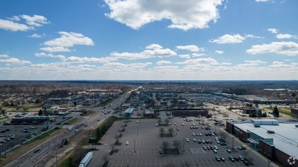 More Photos Of 4865-4955 N Hamilton Rd, Columbus Unknown For Lease