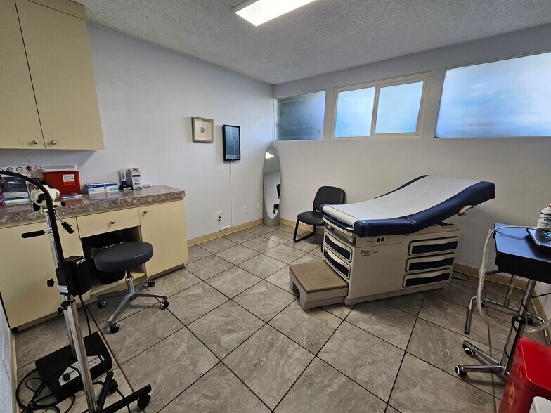 More Photos Of 1376 N Waterman Ave, San Bernardino Medical For Lease