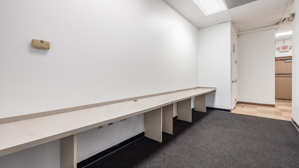 More Photos Of 61600-61690 Southgate Rd, Cambridge Unknown For Lease