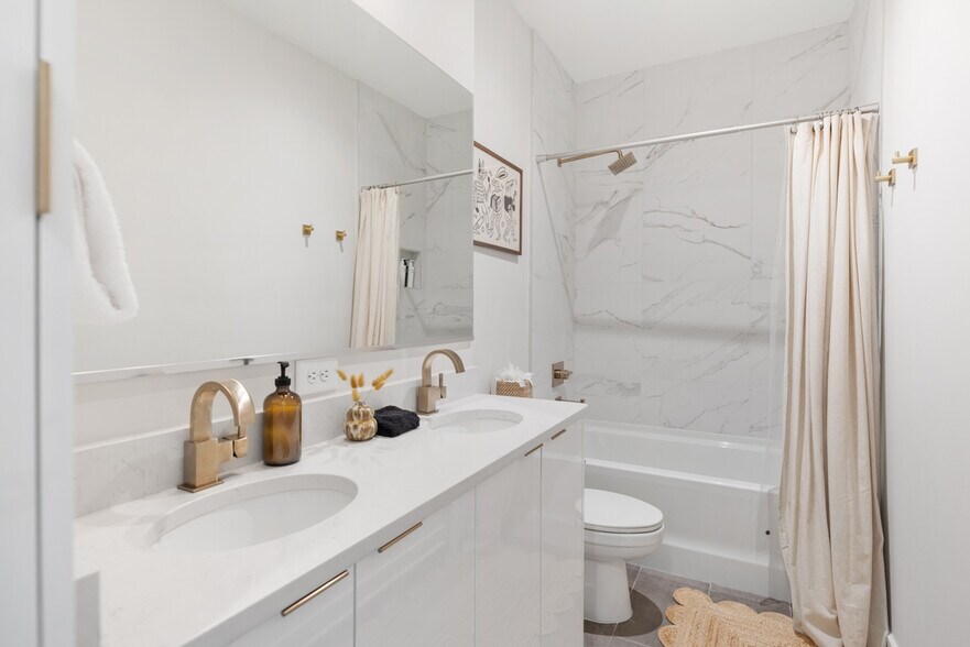 More Photos Of 1233 Lischey Ave, Nashville Apartments For Sale