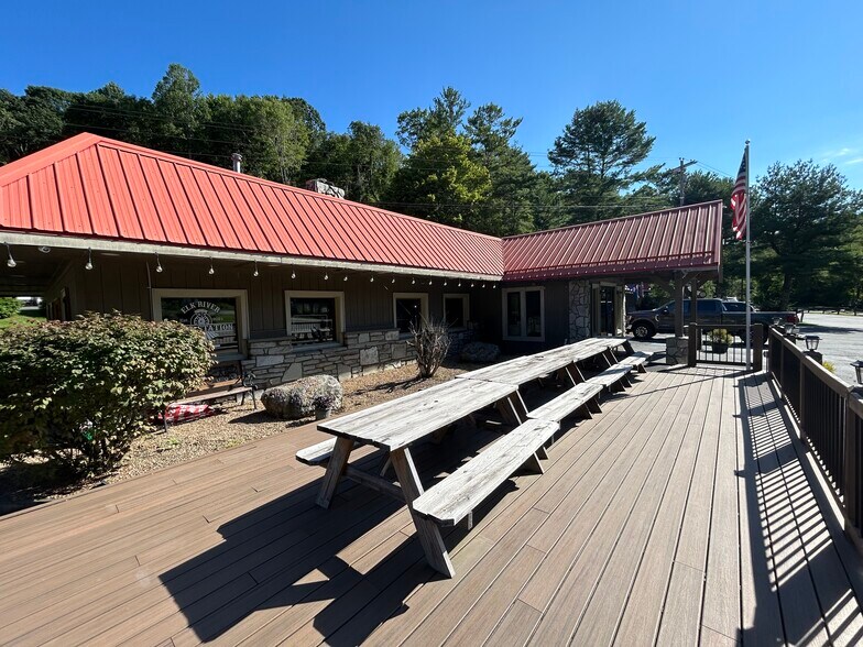More Photos Of 6460 Banner Elk Hwy, Elk Park Restaurant For Sale