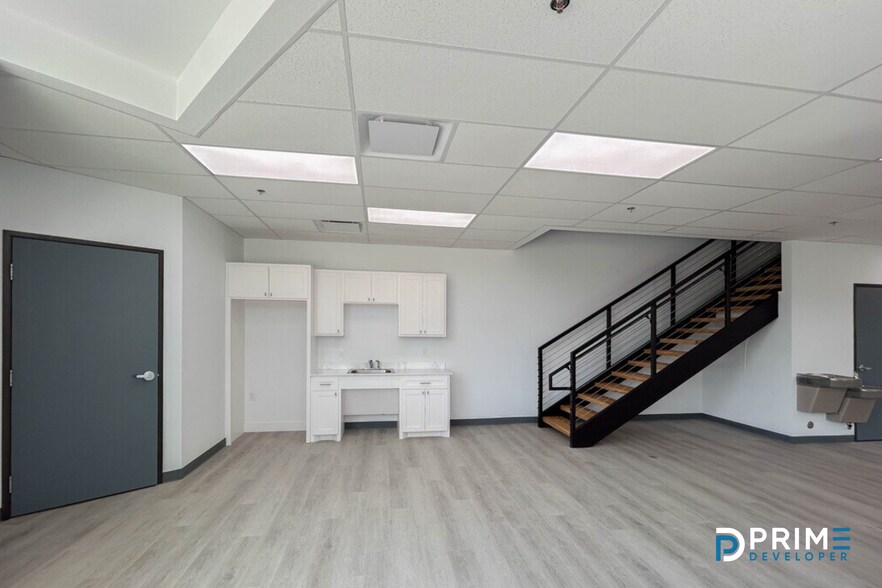 More Photos Of 2601 E State Hwy 121, Lewisville Warehouse For Sale