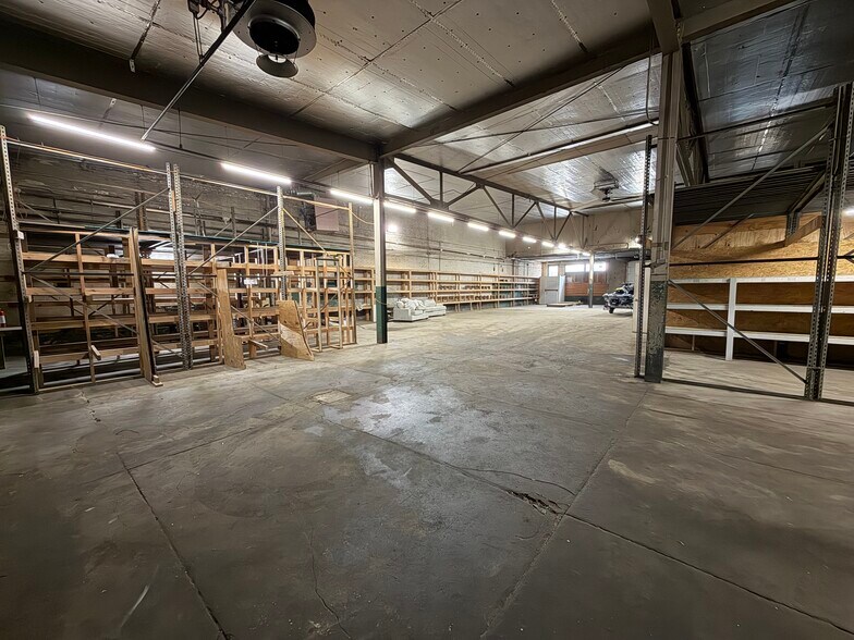 More Photos Of 921 W Washington St, Allentown Warehouse For Lease