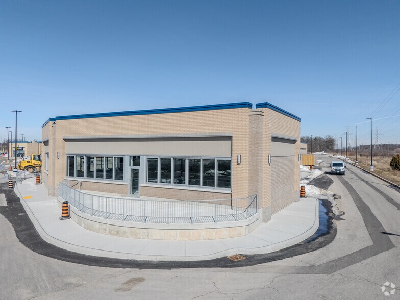 More Photos Of 3221 Appleby Line, Burlington General Retail For Lease