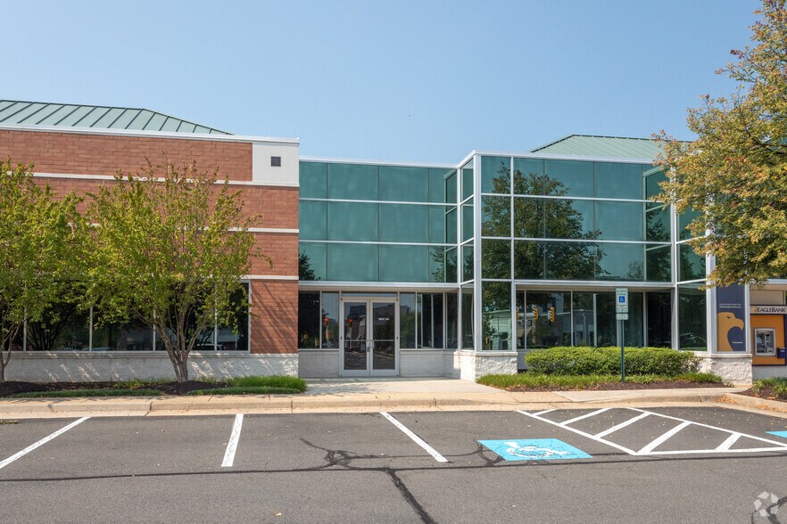 More Photos Of 45745 Nokes Blvd, Sterling Flex For Lease