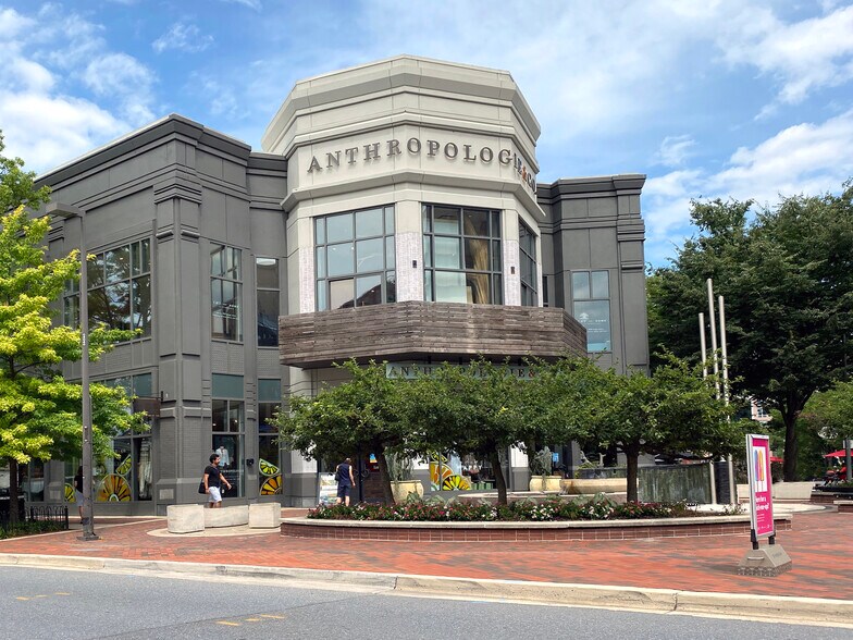 More Photos Of 4535 Avondale St, Bethesda Apartments For Sale