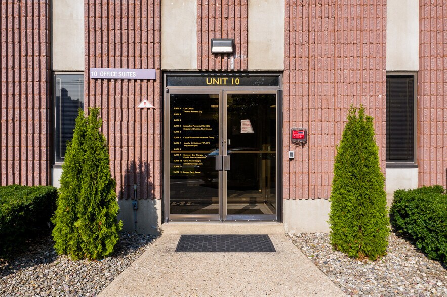 More Photos Of 681 Lawlins Park, Wyckoff Flex For Lease