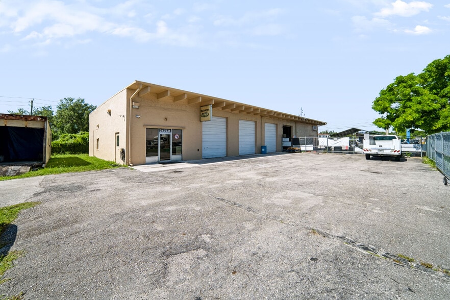 More Photos Of 2422 N Military Trl, West Palm Beach Warehouse For Sale