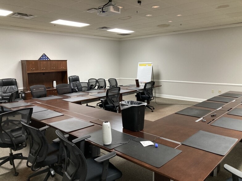 More Photos Of 3760 Business Park, Germantown Office For Sale