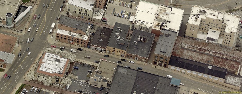 More Photos Of 24 N High St, Akron Storefront Retail Office For Lease