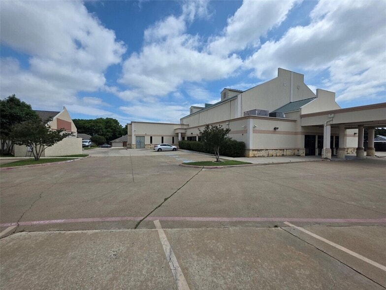 More Photos Of , Grand Prairie Unknown For Sale