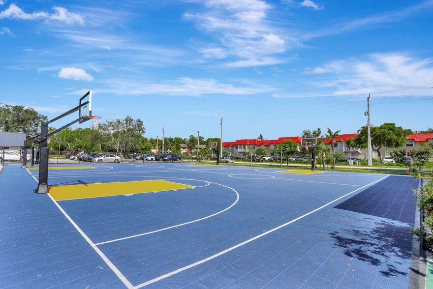 More Photos Of 959 SE 6th Ave, Deerfield Beach Schools For Sale