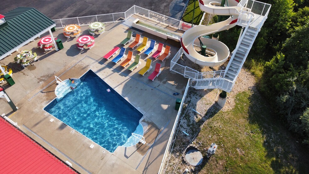 More Photos Of 3518 Osage Beach Pkwy, Osage Beach Hotel For Sale