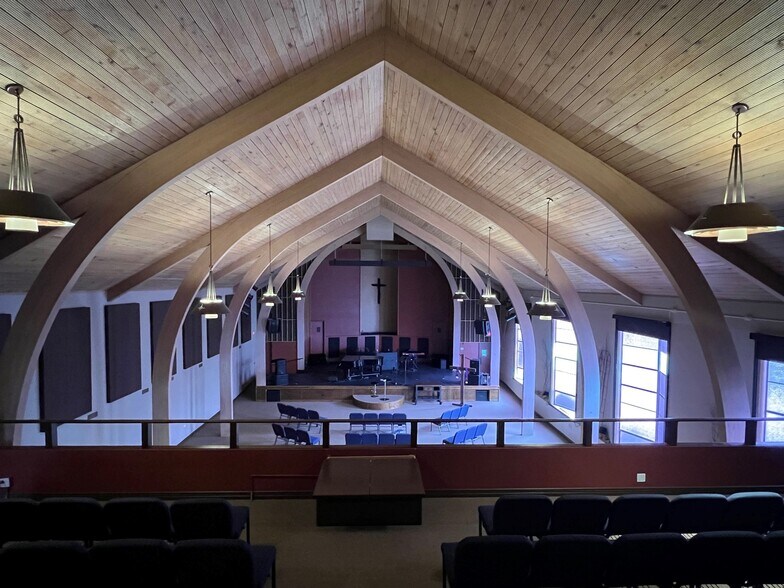 More Photos Of 125 SW Miles St, Portland Religious Facility For Sale