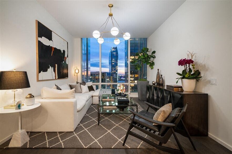 More Photos Of 1000 W 8th St, Los Angeles Apartments For Lease