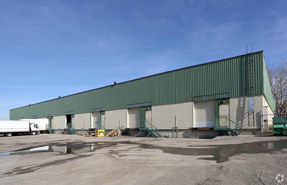 More Photos Of 6019-6033 3 St SE, Calgary Warehouse For Lease