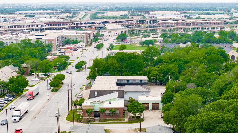 More Photos Of 1515 E Belt Line Rd, Carrollton Office Residential For Sale