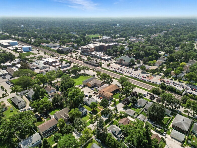 More Photos Of 32-34 W Burlington Ave, Westmont Office For Sale