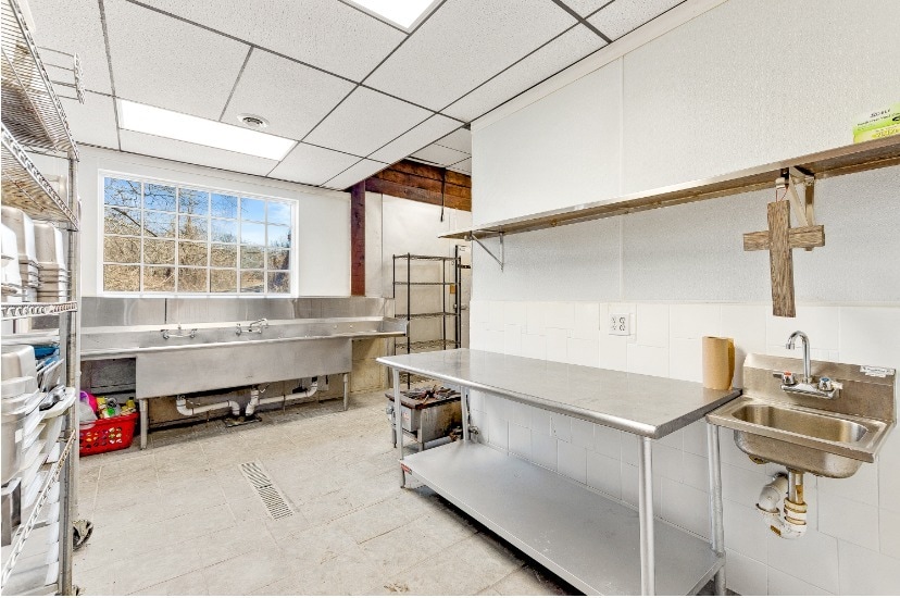 More Photos Of 4840 Strauss Ave, Indian Head Restaurant For Lease