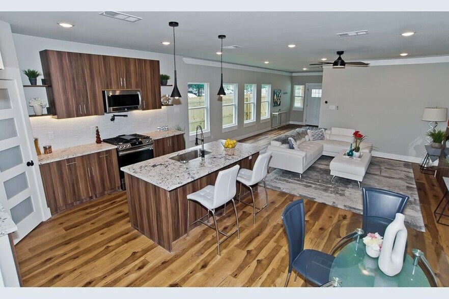 ARTS OAK CLIFF, Dallas, TX 75208 Apartments For Sale
