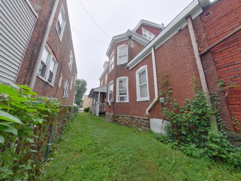 More Photos Of 1409 72nd Ave, Philadelphia Healthcare For Sale