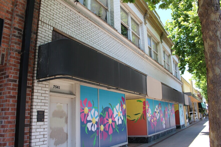 Primary Photo Of 7541-7543 Monterey St, Gilroy Storefront Retail Office For Sale