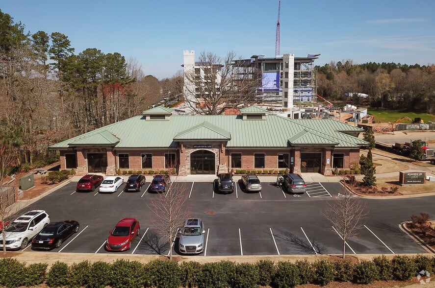 More Photos Of 19735 Kunkleman Dr, Cornelius Medical For Lease