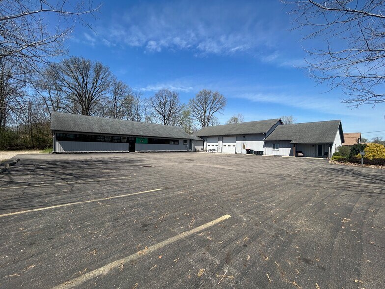 More Photos Of 1987 Coffman Rd, Newark Warehouse For Sale