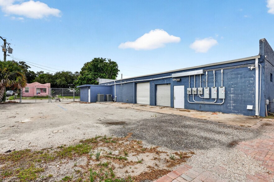 More Photos Of 519 Delaware Ave, Fort Pierce Warehouse For Sale