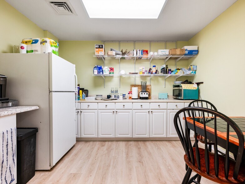 More Photos Of 77 Central Ave, Asheville Office For Sale