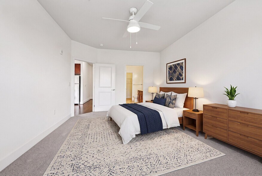 More Photos Of 9142 Richmond Hwy, Fort Belvoir Apartments For Lease