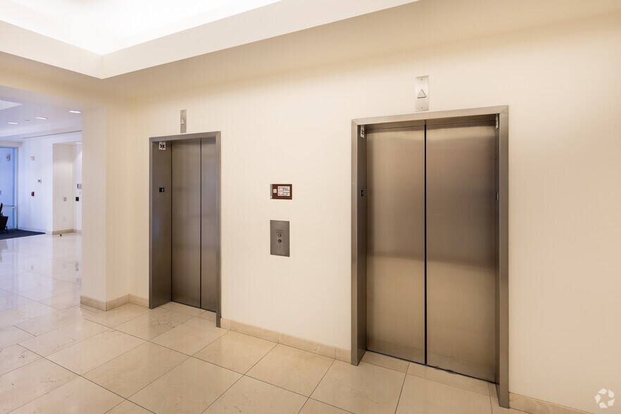 More Photos Of 650 E Hospitality Ln, San Bernardino Unknown For Lease