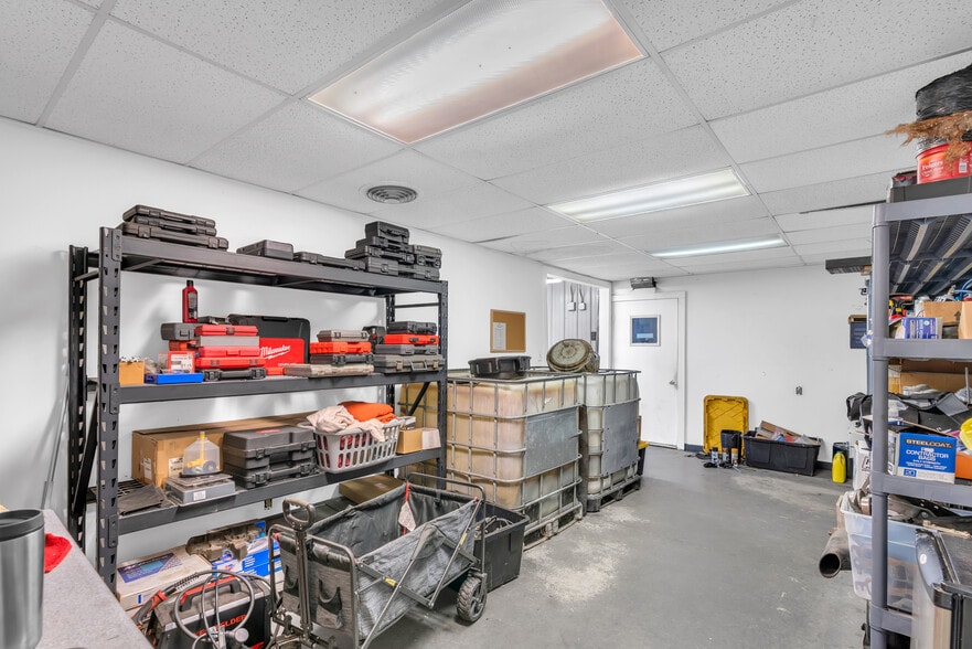 More Photos Of , Elkhart Unknown For Sale