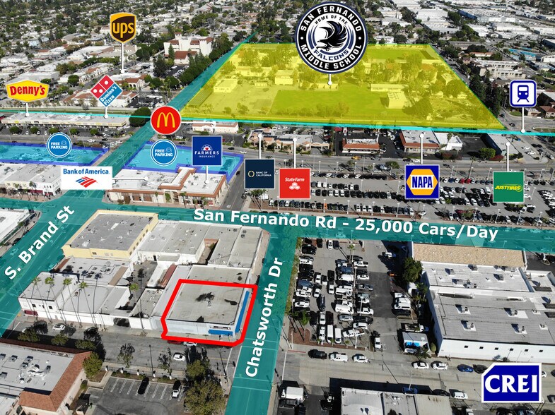 More Photos Of 215 Chatsworth Dr, San Fernando Freestanding For Lease