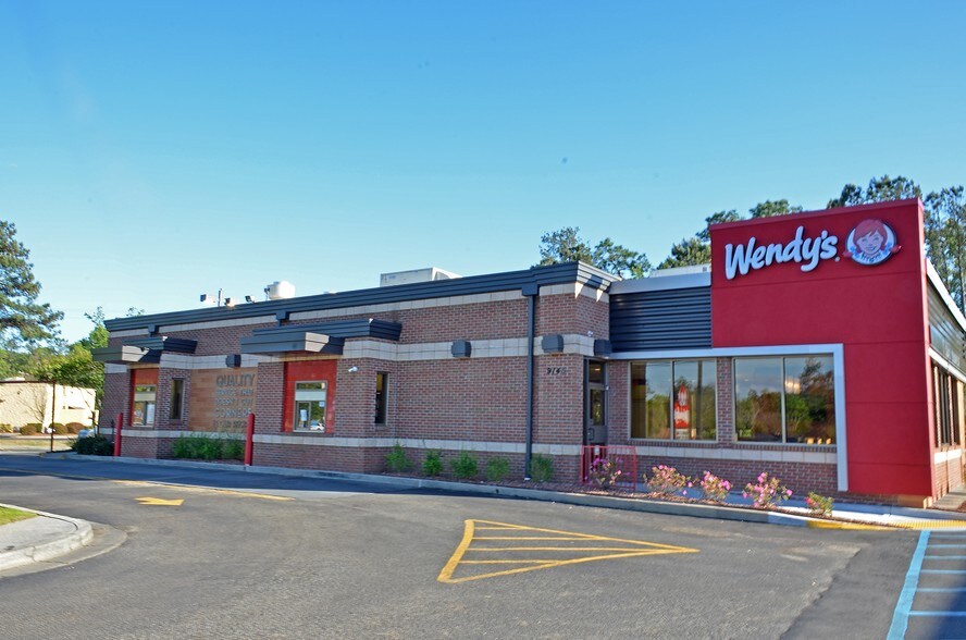 More Photos Of 9145 University Blvd, Charleston Fast Food For Sale