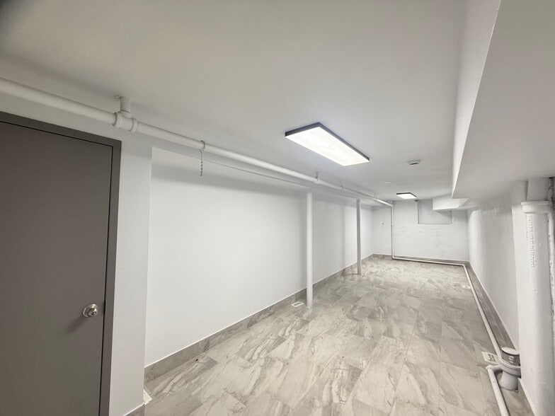 More Photos Of 48-15 43rd Ave, Sunnyside Storefront Retail Residential For Lease