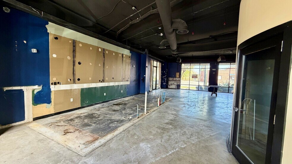 More Photos Of 1240 Thomasville Rd, Tallahassee Storefront For Lease