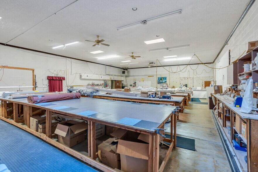 More Photos Of 17 W Sunset Ave, Salt Lake City Light Manufacturing For Sale