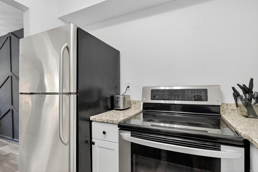 More Photos Of 4511-4513 Mcelroy Ave, Tampa Apartments For Sale