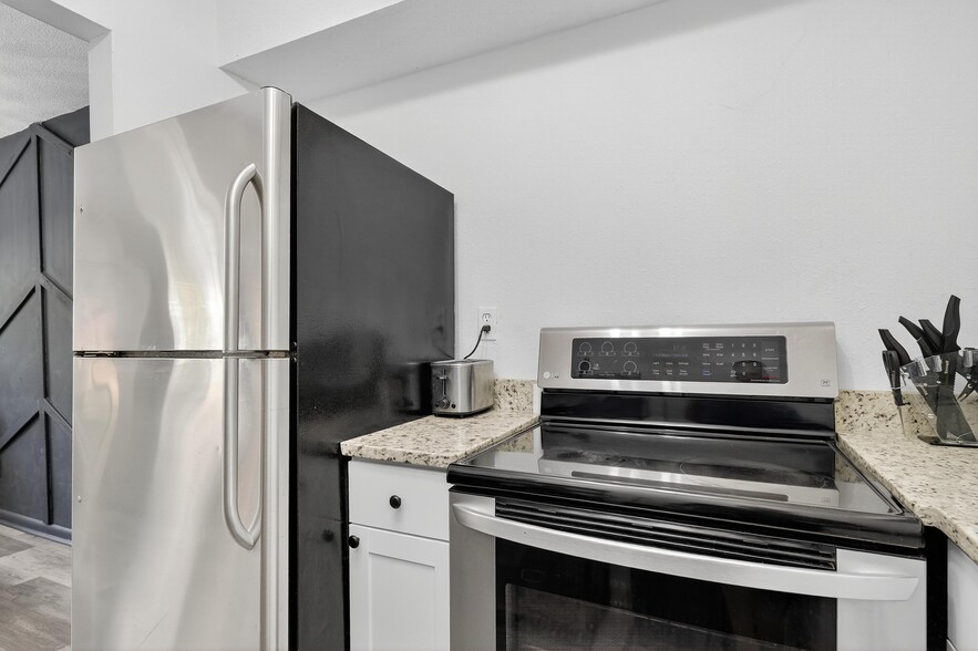 More Photos Of 4513 W McElroy Ave, Tampa Apartments For Sale